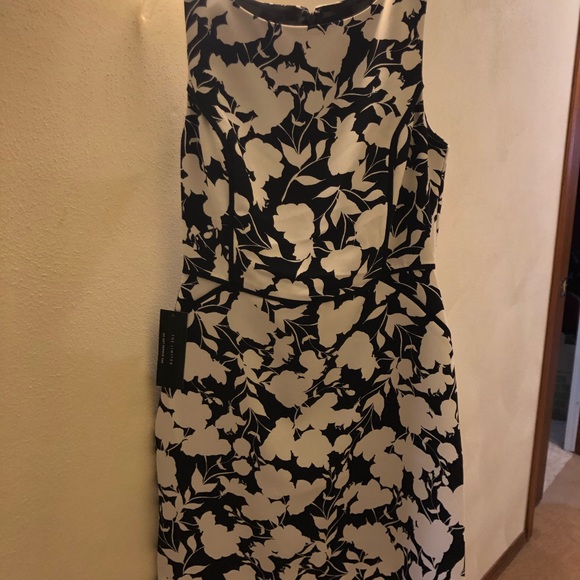 Women’s S/XS Casual Summer Dresses - Picture 7 of 7